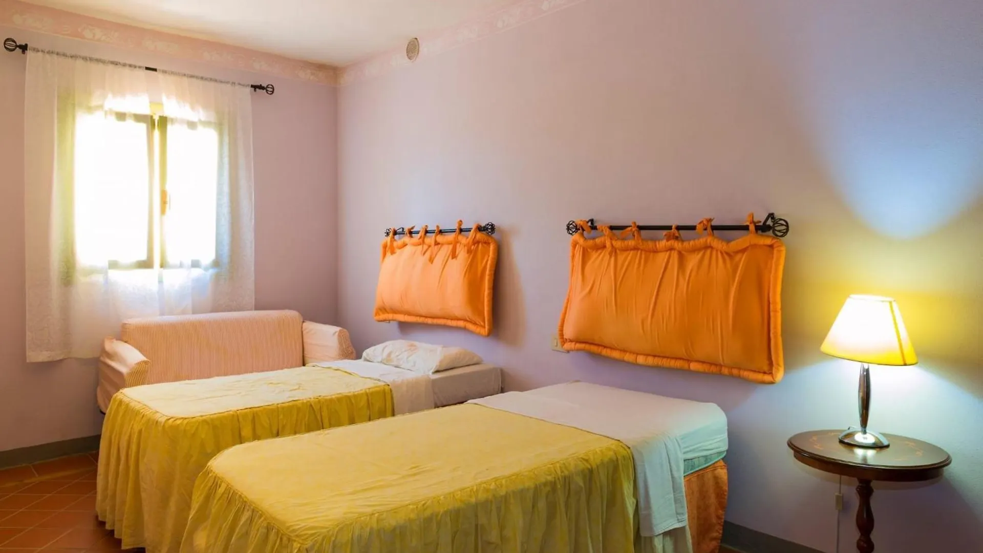 Bright Farmhouse In Montecatini Terme With Swimming Pool Pieve a Nievole