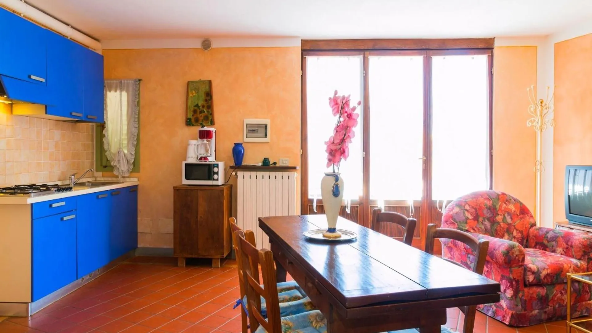 Bright Farmhouse In Montecatini Terme With Swimming Pool 0*, Pieve a Nievole